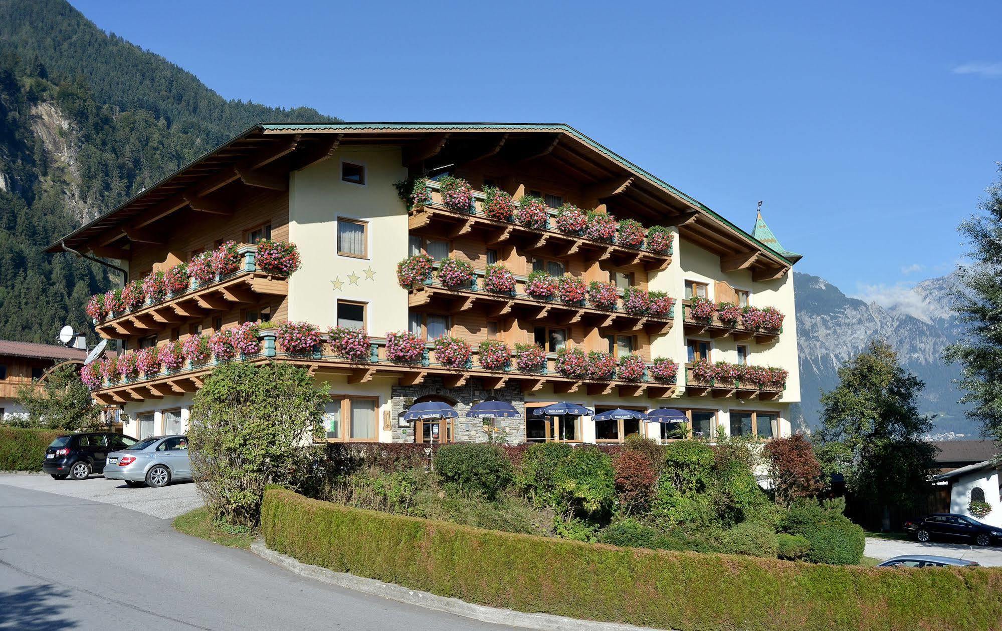 Hotel Gasthof Jaeger Zillertal Шлитерс Екстериор снимка