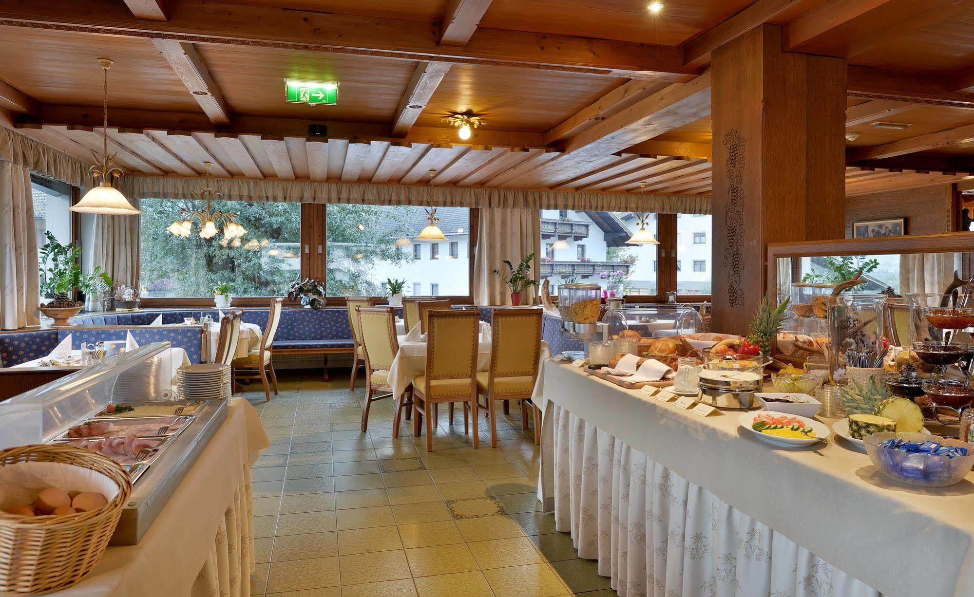 Hotel Gasthof Jaeger Zillertal Шлитерс Екстериор снимка