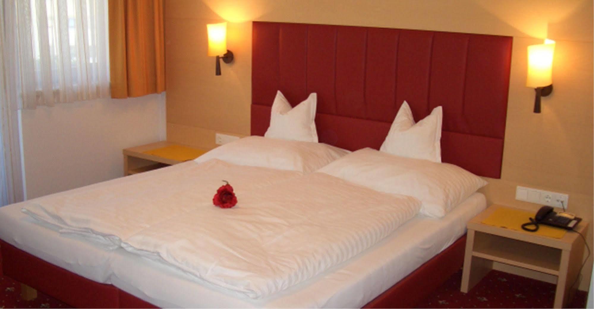 Hotel Gasthof Jaeger Zillertal Шлитерс Екстериор снимка