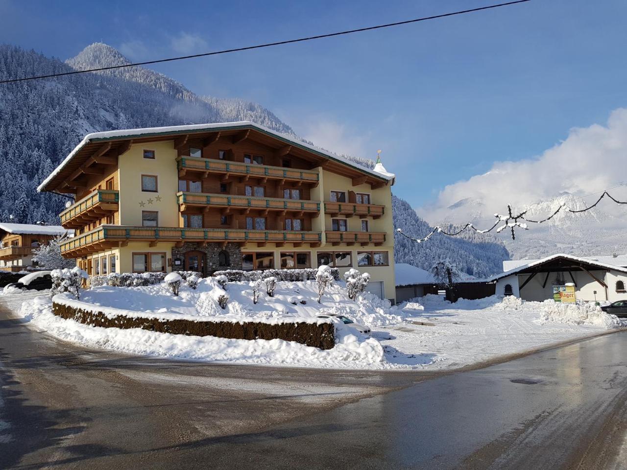 Hotel Gasthof Jaeger Zillertal Шлитерс Екстериор снимка